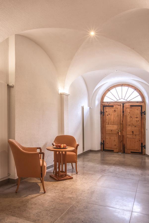 Residenz Alte Post Bonaduz Hotel Bagian luar foto